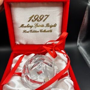 1997 Madison Avenue Collectible 24% Lead Crystal Ornament with Tree Design